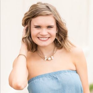 Meet your Posher, Abbey